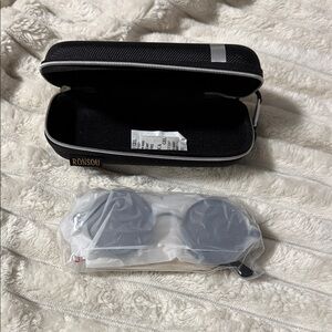 Ronsou Black Sunglasses With Case and Cleaner